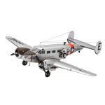 Revell Maquette avion : Beechcraft Model 18