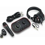 Focusrite VOCASTER ONE STUDIO