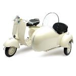 New Ray 48993 - Vespa 150 VI 1T avec Side Car - Echelle 1:6