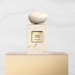 Giorgio Armani Privé BLANC KOGANE Une Eau de Parfum addictive à base de musc et de fleurs blanches. 100 ml