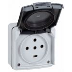 Legrand Prise saillie étanche Plexo 20 A 3P+N+T IP55-IK08 à volet 84x77 gris
