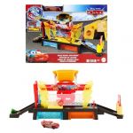 Mattel Disney &middot; Pixar Station de Lavage Cars Color Changers Coffret de 51 cm de Long avec v&eacute;hicule Flash McQueen dot&eacute; d&rsquo;Une Fonction de Changement de Couleur, se connecte &agrave; d&rsquo;Autres Coffrets, JBM70