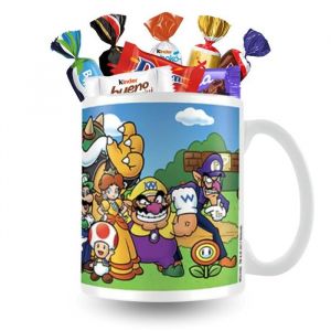 Mug SUPER MARIO multi personnages 32 CL garni de 15 chocolats KINDER, CELEBRATIONS, DAIM