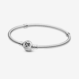 Pandora Bracelet Maille Serpent Fermoir Infini Cœur Moments - Taille 17 cm