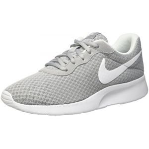 Image de Nike Tanjun, Chaussures de Running Femme, Gris (Wolfgrau/Weiß), 43 EU