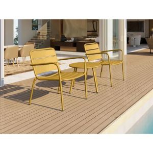 Salon de jardin en m&eacute;tal - 2 fauteuils bas empilables et une table d'appoint - Jaune moutarde - MIRMANDE de MYLIA