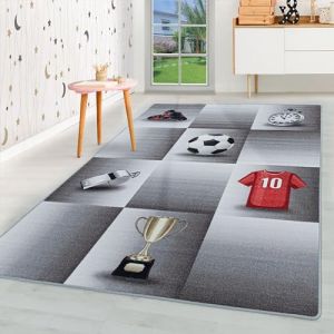 Homebyhome Tapis enfant Motif football &agrave; carreaux coloris gris 100x150 cm tapis chambre enfant tapis chambre b&eacute;b&eacute;