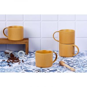Lot de 4 mugs en gr&egrave;s jaune 50cl