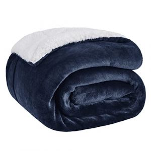 Bedsure Couverture Sherpa Chaude Duveteuse, texturée réversible, Microfibre, Bleu Marine, Twin/Double (150x200cm)