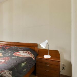 Reality, Lampe de table, Harvey 1xE27, max.10,0 W Corps: M&eacute;tal, blanc mat L:14,5cm, H:33,0cm, P:22,0cm Interrupteur de cordon,Flexible,IP20,Sans illuminant