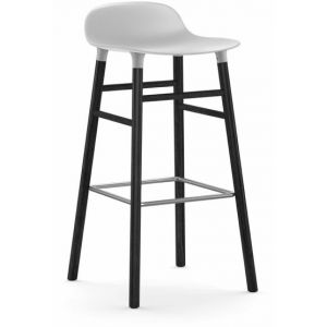 Normann Copenhagen Tabouret FORM BARSTOOL H 75 cm avec pi&egrave;tement en bois noir (Blanc - Polipropilene e legno nero)