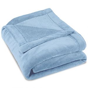 CelinaTex Couverture Moelleuse XXL 220 x 240 cm Bleu Clair Couverture canapé Chaude Couverture Salon Douce Microfibre Polaire Oeko-TEX Montreal