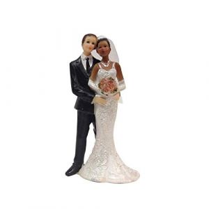 Doge Couple mariés Mixte s'enlaçant, Haut. 12,7 cm, Figurine Femme Noire et Homme Blanc en résine