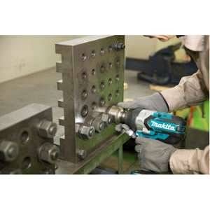 Makita Boulonneuse à chocs 18 V Li-Ion 1050Nm (Machine seule) DTW1001Z