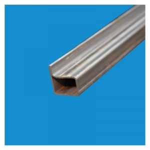 Tube a ailette L 30x50 mm Epaisseur en mm - 2 mm, Longueur en metre - 0.5 metre, Sections en mm - 30 x 50 mm