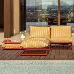 Ensemble De Jardin Amaro Avec Canap&eacute; Modulable 2 Pi&egrave;ces, Table D'appoint Et Pouf Convertible Jaune Miel - Rouge Argile
