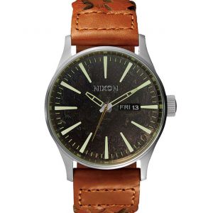 Nixon A105-1959 - Montre mixte The Sentry Leather