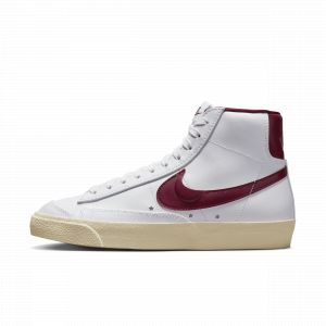 Nike Chaussure Blazer Low '77 SE pour Femme - Blanc - Taille 39 - Female