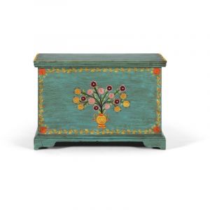 Coffre en bois de manguier avec détails peints à la main