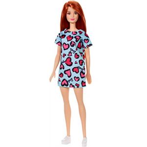 Mattel Chic poupée rousse avec robe bleue à motifs cœurs et chaussures blanches, jouet pour enfant, GHW48