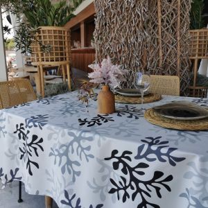 Fleur de Soleil Nappe en coton enduit noire rectangle 160 x 240 cm