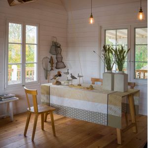Le Jacquard Français Nappe enduite Nature Urbaine - 100% coton enduction acrylique Beige