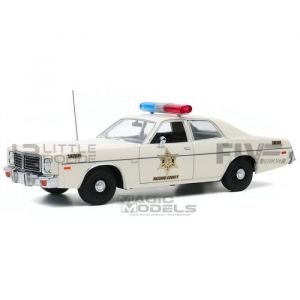 Voiture Miniature de Collection GREENLIGHT COLLECTIBLES 1/18 DODGE Coronet Dukes of Hazzard 1975 White 19092