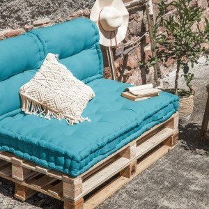 Image de Kit salon de jardin en palettes avec coussins couleur Cyan