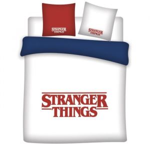 Image de Home STRANGER THINGS - Parure de lit double Lit 2 places Housse de couette 220x240 cm 2 Taies d&rsquo;oreiller 63x63 cm