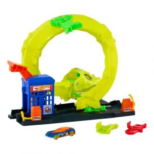 Mattel Station-Service Serpent Coffret avec véhicule en métal moulé à l’échelle 1/64, 2 modes de jeu, looping et piste Speed Snap, JBM63