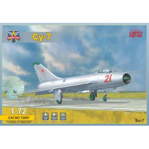 Modelsvit Sukhoi Su-7 Soviet Fighter - 1:72e