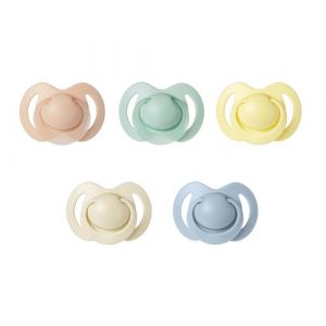 N&ucirc;by Lot de 5 t&eacute;tines et sucettes orthodontiques en silicone douce | 3 mod&egrave;les jour et nuit | 2 phosphorescentes | Sans BPA | Imitent le sein | 6-18 mois