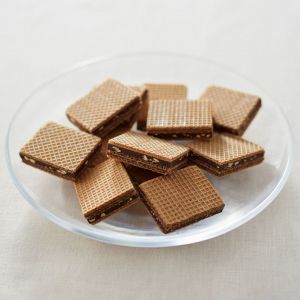 Gaufrettes parfum chocolat aux &eacute;clats de cacahu&egrave;tes