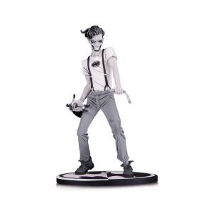 Image de DC Collectibles Batman Black & White - Statuette The White Knight Joker By Sean Murphy 18 Cm