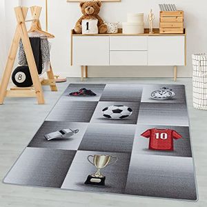Carpetsale24 Tapis enfant Motif football &agrave; carreaux coloris gris 100x150 cm tapis chambre enfant tapis chambre b&eacute;b&eacute;