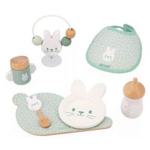 Janod Coffret Repas Et Jouet 7 Accessoires Pour Poupon Et Poupee - Bois Et Tissu, Collection Lapin Zen - Set Jeu Imitation Fille Et Carte