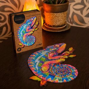 UNIDRAGON Puzzle en bois 202 pcs Iridescent Chameleon Moyen 26x33 cm