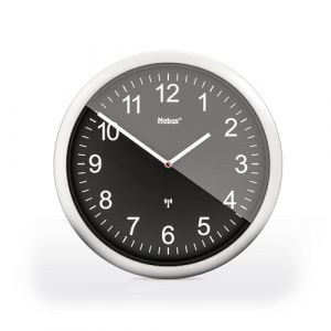 Mebus Horloge Murale Radio-pilotée 26 cm silencieuse Facile à Lire Cadre argenté Cadran Noir Modèle 19812 - Clair et Silencieux - Noir