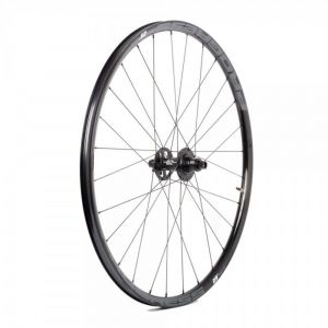 Progress Roue arriere revo 26 9x135 mm 6 trous shimano microspline