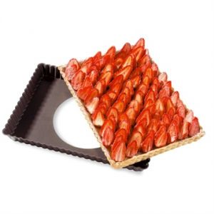 Image de Mathon Moule à tarte amovible rectangle acier revêtu anti-adhérent bords cannelés 30 cm