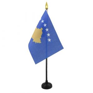 AZ FLAG - Mini Drapeau Kosovo De Table - 15x10 cm - Drapeau Kosovard De Bureau 100% Polyester Avec Hampe Pointe Dorée