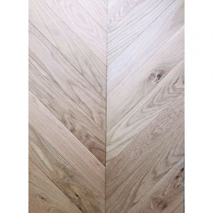 FLAVIE - Parquet point de hongrie en ch&ecirc;ne contrecoll&eacute; style haussamnn