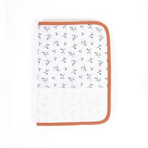 Dmc Protège carnet de santé à broder Feuillage
