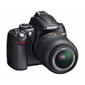 Nikon D5000 (avec objectif 18-105mm)