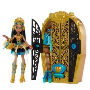 Mattel HXH86, Poupée