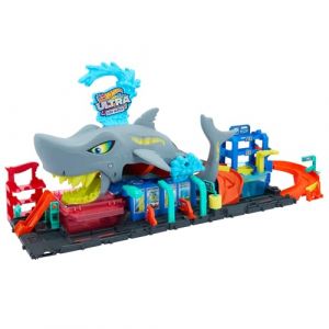 Mattel Let’s Race Netflix - City Station de Lavage Requin Coffret Piste de Course avec Voiture Color Reveal à l’échelle 1/64, Fonction de Changement de Couleur et Rangement, HTN82