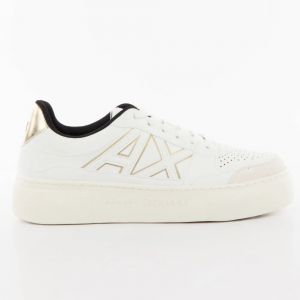 Armani Exchange Baskets femme Elegance urban