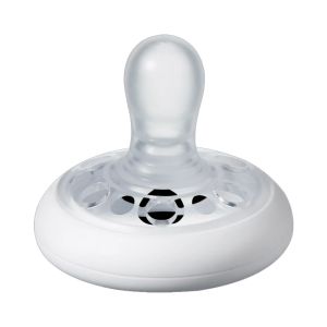 Tommee tippee Sucette closer to nature à la forme du sein 6-18 mois