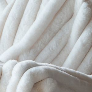 Tissu fausse fourrure douce ligne relief écru - Mondial Tissus