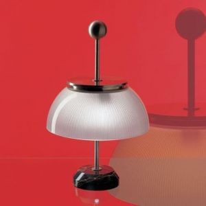 Artemide Lampe de table Masters' Pieces - Alfa / Base marbre - 1959 blanc,noir,métal en métal